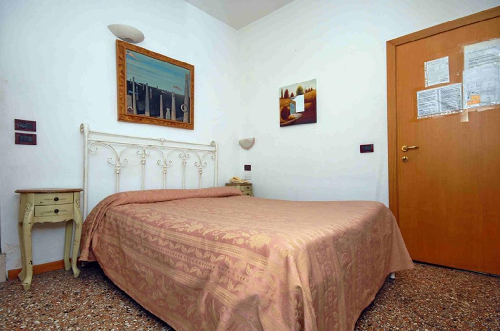 Hotel Antico Capon Venedig Værelse billede